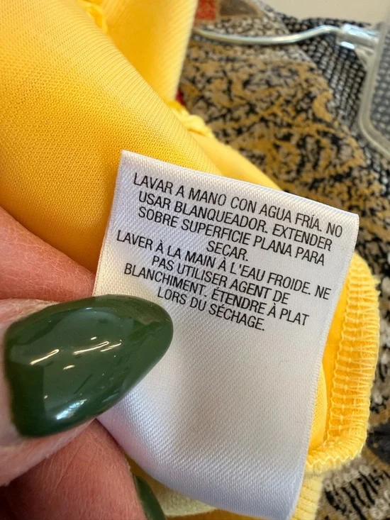 Yellow Rosette Floral Texture Tank Top - Picture 11 of 11